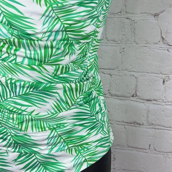 Women’s Green Palm Print One Piece Swimsuit Size XL NWT True to size - Picture 5 of 9